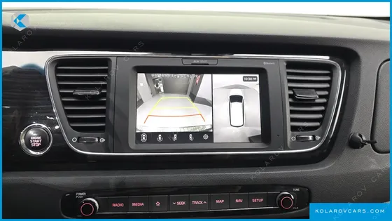 KIA CARNIVAL 7-SEATER LIMOUSINE