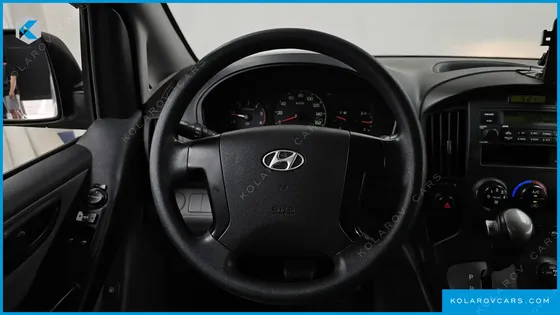 HYUNDAI STAREX 4WD 12-SEATER WAGON