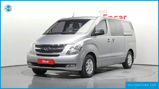HYUNDAI STAREX 5-SEATER VAN