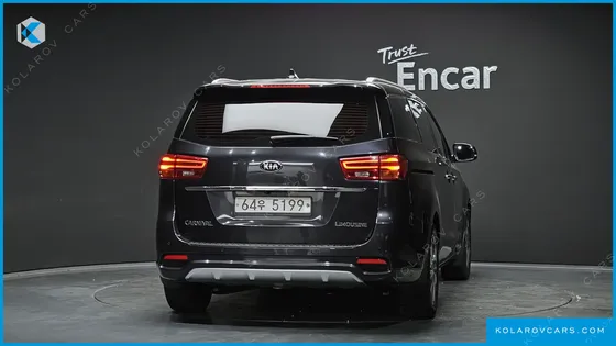 KIA CARNIVAL 9-SEATER NOBLESSE SPECIAL