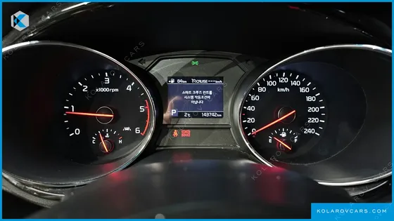 KIA CARNIVAL 9-SEATER NOBLESSE SPECIAL