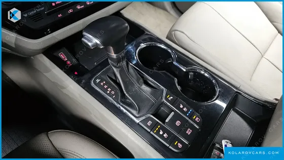 KIA CARNIVAL 9-SEATER NOBLESSE SPECIAL