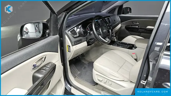 KIA CARNIVAL 9-SEATER NOBLESSE SPECIAL