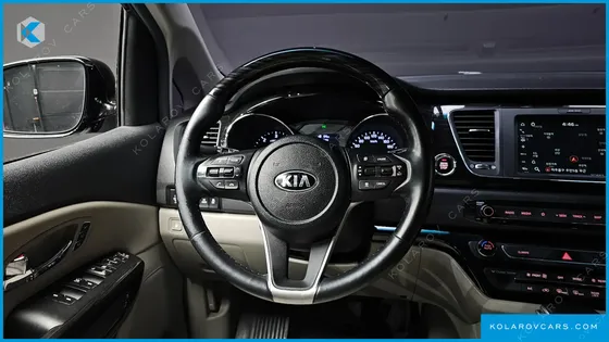 KIA CARNIVAL 9-SEATER NOBLESSE SPECIAL