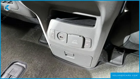KIA CARNIVAL 9-SEATER NOBLESSE SPECIAL