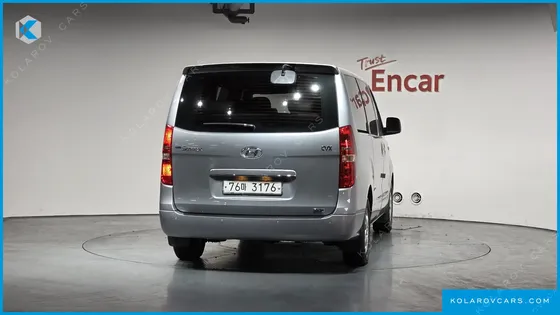 HYUNDAI STAREX 11-SEATER WAGON