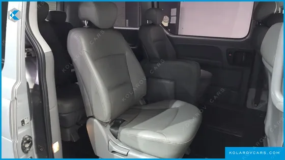 HYUNDAI STAREX 11-SEATER WAGON
