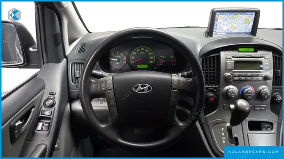 HYUNDAI STAREX 11-SEATER WAGON