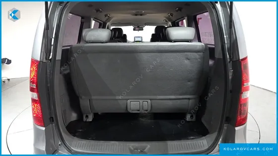 HYUNDAI STAREX 11-SEATER WAGON