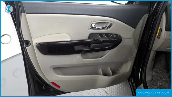 KIA CARNIVAL 9-SEATER NOBLESSE SPECIAL