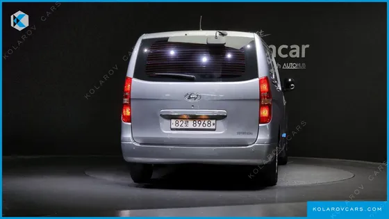 HYUNDAI STAREX 3-SEATER VAN