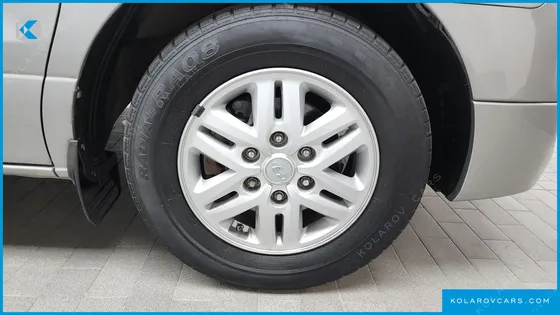 HYUNDAI STAREX 3-SEATER VAN