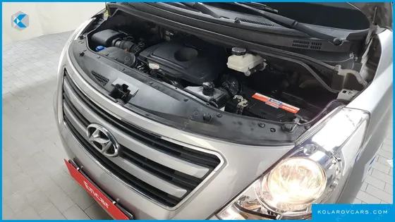 HYUNDAI STAREX 3-SEATER VAN