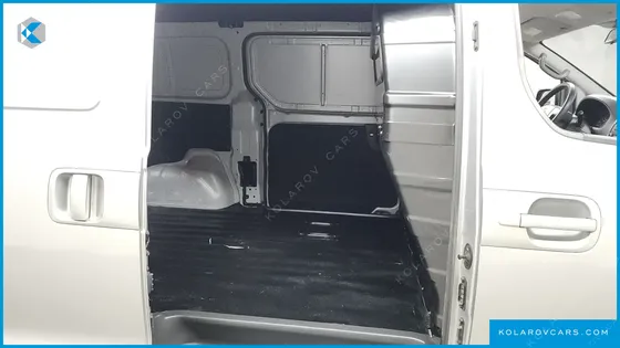 HYUNDAI STAREX 3-SEATER VAN