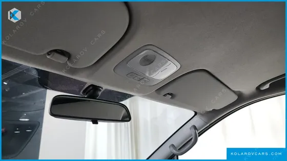 HYUNDAI STAREX 3-SEATER VAN