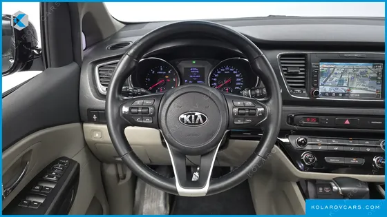 KIA CARNIVAL 9-SEATER LUXURY