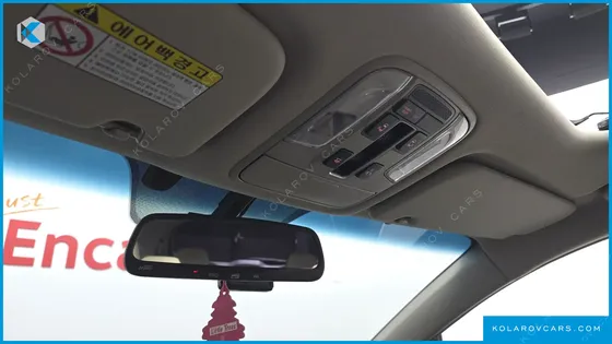 KIA CARNIVAL 9-SEATER LUXURY