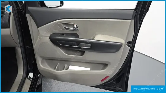 KIA CARNIVAL 9-SEATER LUXURY
