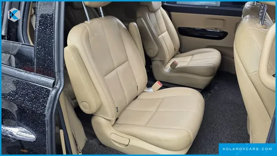 KIA CARNIVAL 9-SEATER NOBLESSE