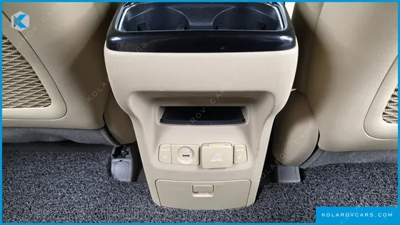 KIA CARNIVAL 9-SEATER NOBLESSE
