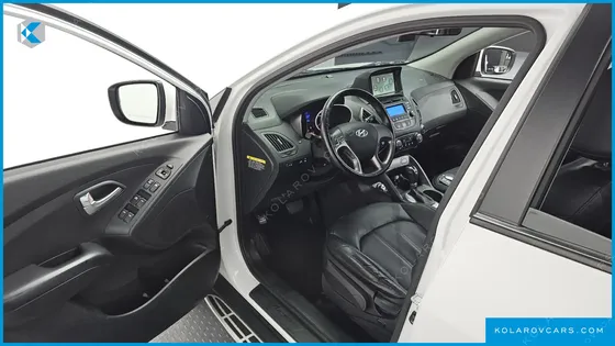 HYUNDAI TUCSON DIESEL(E-VGT) 2WD