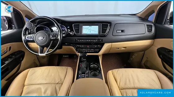 KIA CARNIVAL 9-SEATER HI-LIMOUSINE