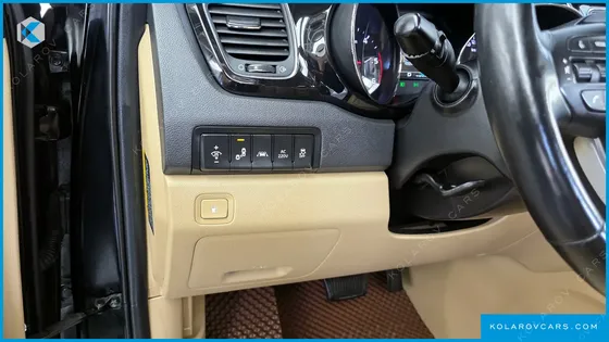 KIA CARNIVAL 9-SEATER HI-LIMOUSINE