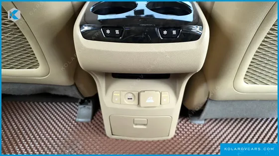 KIA CARNIVAL 9-SEATER HI-LIMOUSINE
