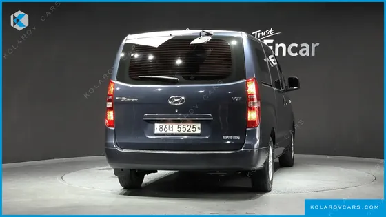 HYUNDAI STAREX 3-SEATER VAN
