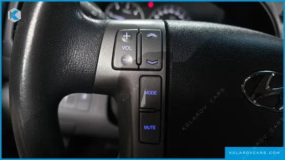 HYUNDAI STAREX 3-SEATER VAN