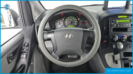 HYUNDAI STAREX 12-SEATER WAGON