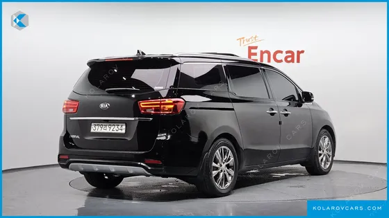 KIA CARNIVAL 9-SEATER NOBLESSE SPECIAL
