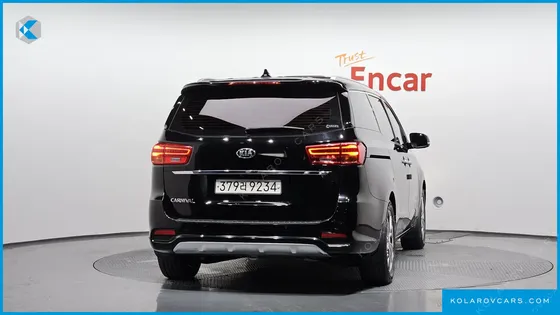 KIA CARNIVAL 9-SEATER NOBLESSE SPECIAL