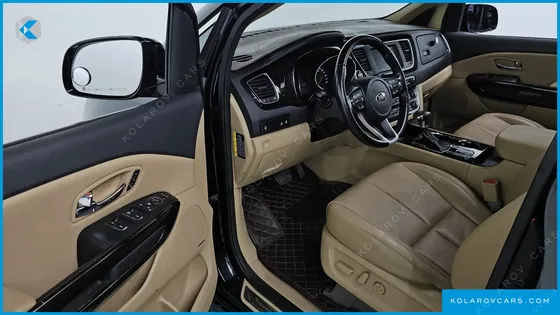 KIA CARNIVAL 9-SEATER NOBLESSE SPECIAL