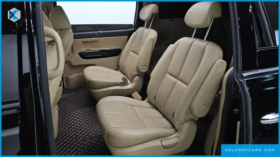 KIA CARNIVAL 9-SEATER NOBLESSE SPECIAL