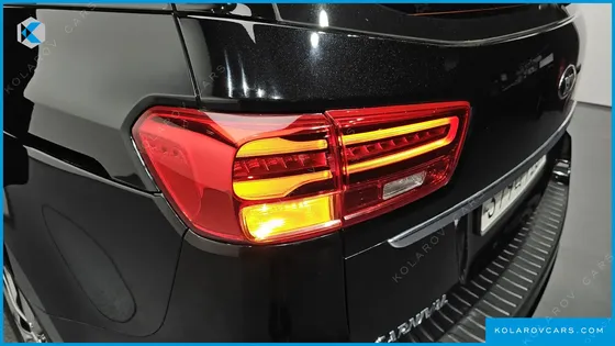 KIA CARNIVAL 9-SEATER NOBLESSE SPECIAL