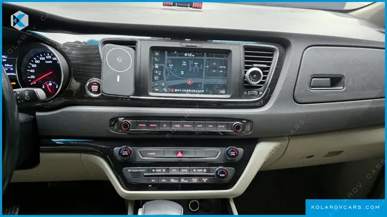 KIA CARNIVAL 7-SEATER LIMOUSINE
