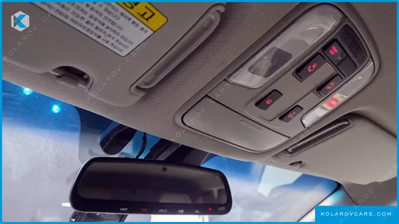 KIA CARNIVAL 7-SEATER LIMOUSINE