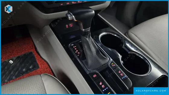KIA CARNIVAL 9-SEATER PRSTIGE