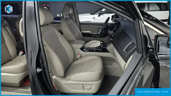 KIA CARNIVAL 9-SEATER PRSTIGE