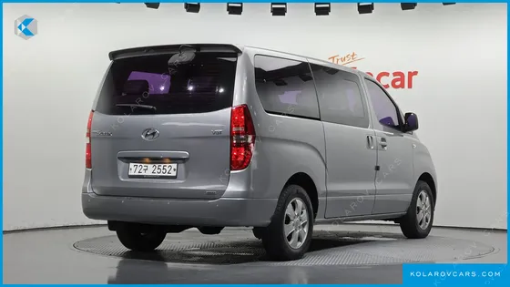 HYUNDAI STAREX 4WD 12-SEATER WAGON