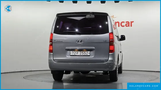 HYUNDAI STAREX 4WD 12-SEATER WAGON