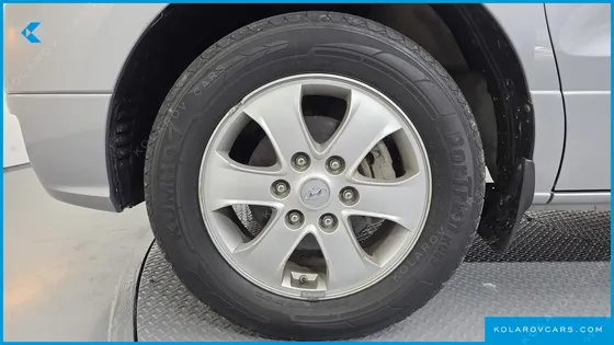 HYUNDAI STAREX 4WD 12-SEATER WAGON
