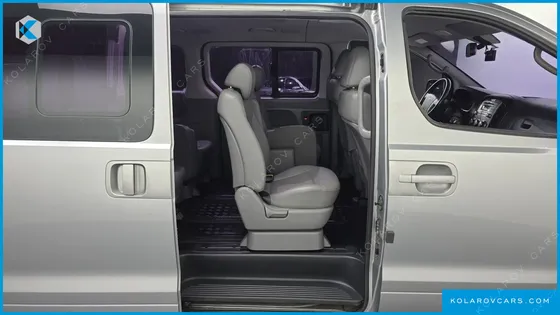 HYUNDAI STAREX 4WD 12-SEATER WAGON