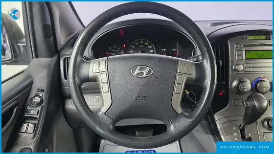 HYUNDAI STAREX 4WD 12-SEATER WAGON