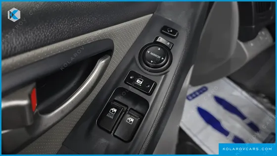 HYUNDAI STAREX 4WD 12-SEATER WAGON