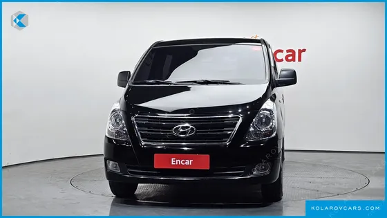 HYUNDAI STAREX 5-SEATER VAN