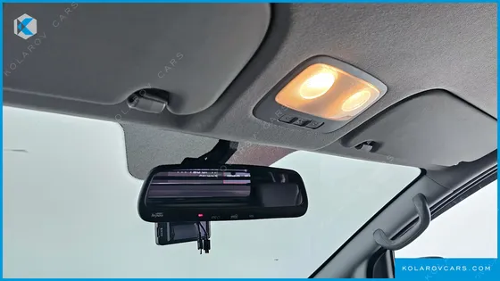 HYUNDAI STAREX 5-SEATER VAN