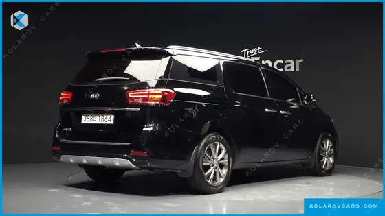 KIA CARNIVAL 9-SEATER PRSTIGE