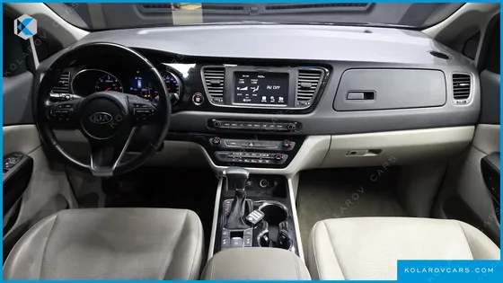 KIA CARNIVAL 9-SEATER PRSTIGE